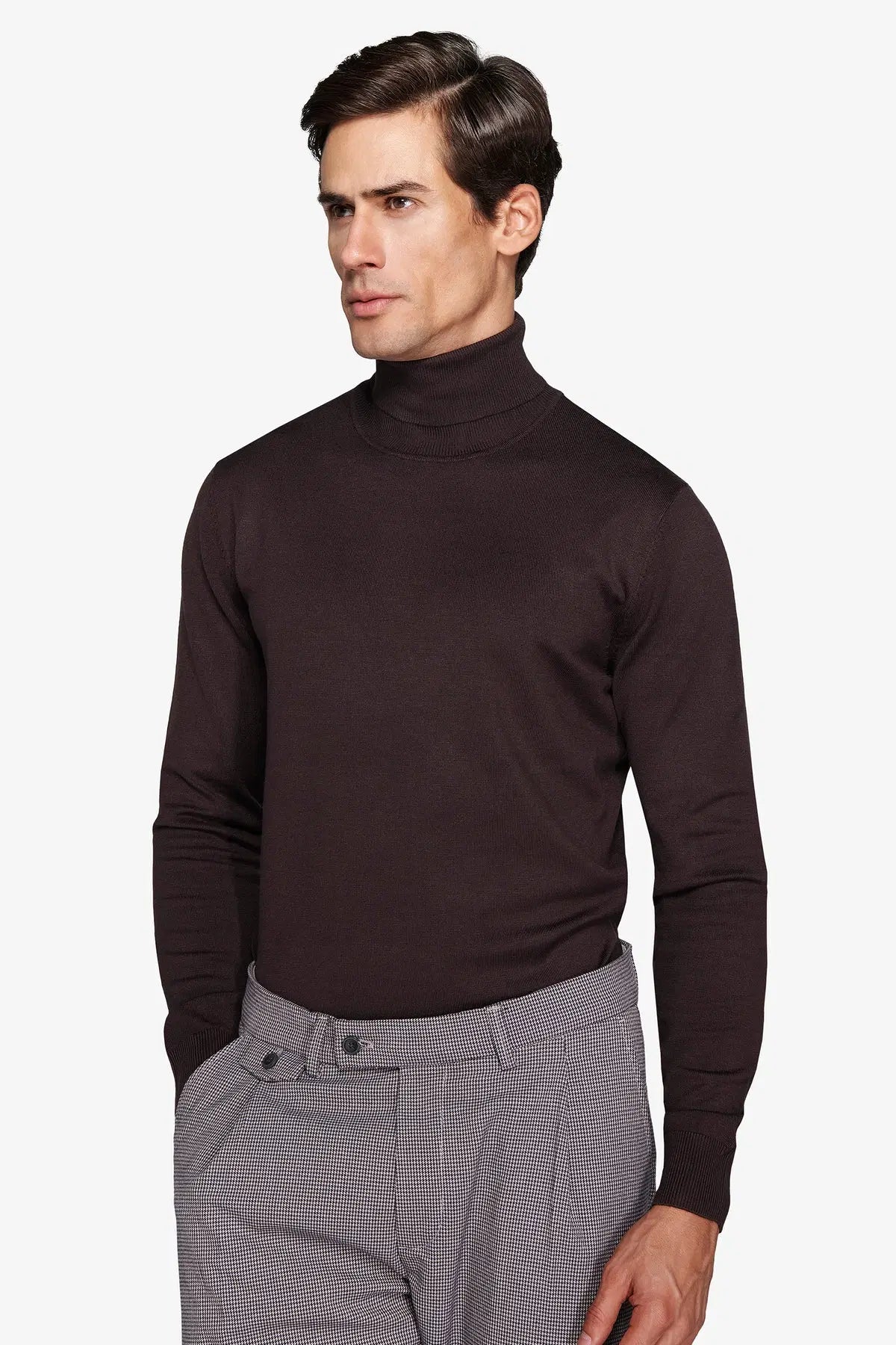 Pulover cu guler pe gât CAIM18-1401 Maro