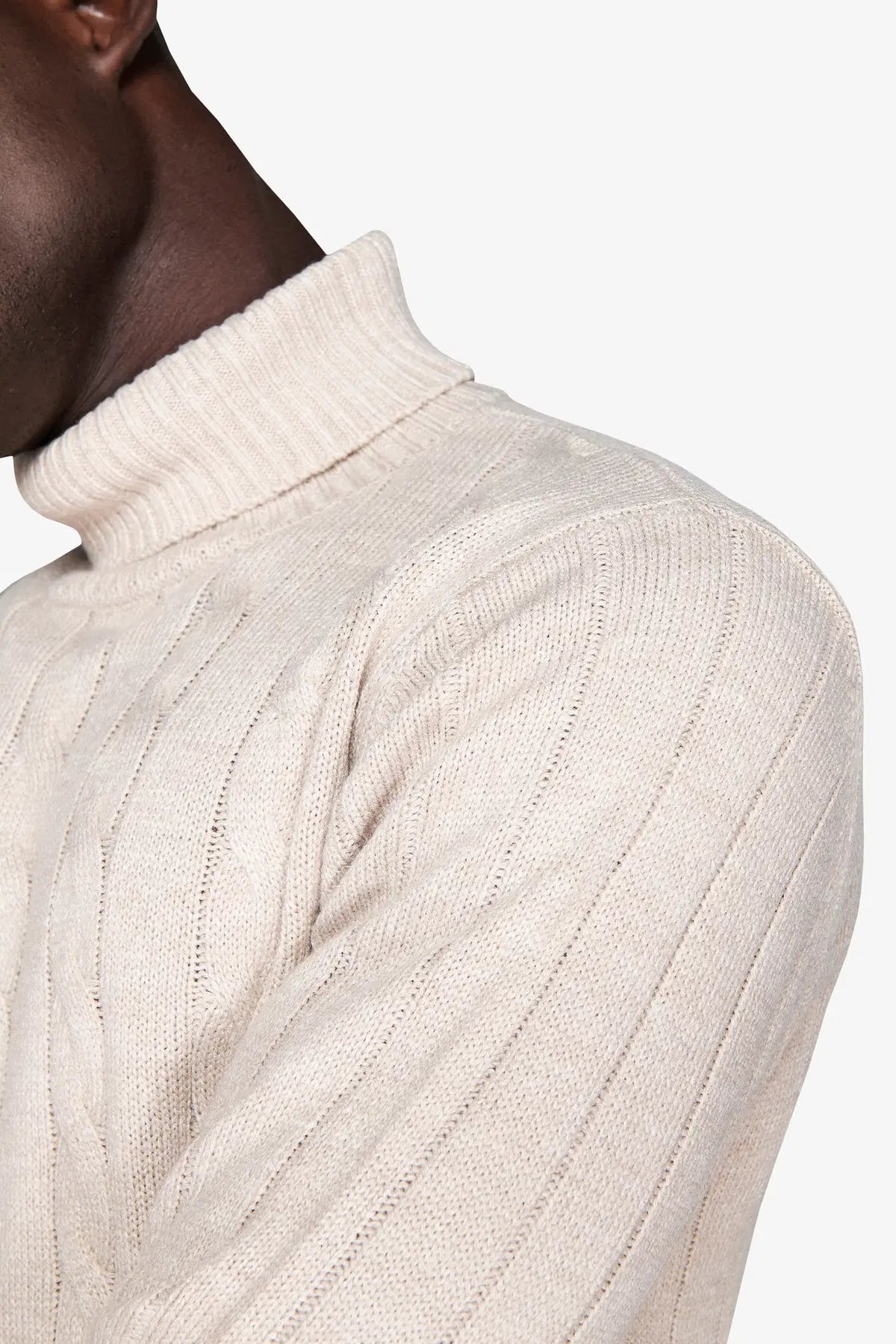 Pulover pe gât YUTM18-1452 Crem